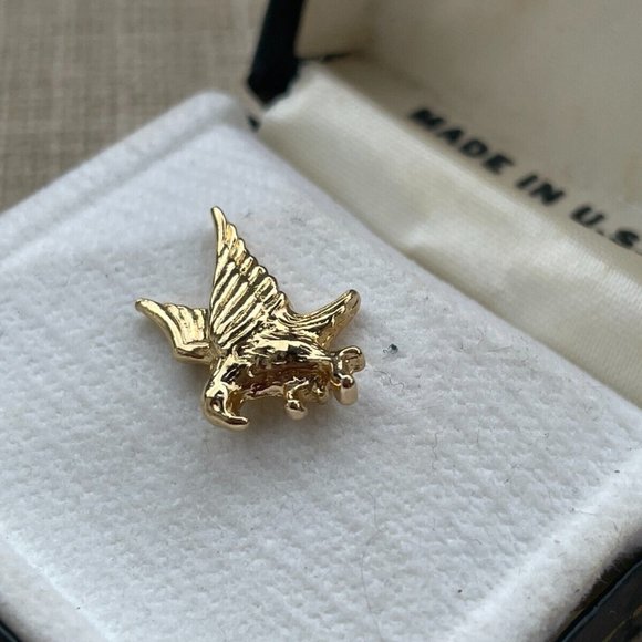 Vintage Colibri Pin Shirt or Jacket Pin Gold Tone Pin Made in USA come in a box - Picture 8 of 8